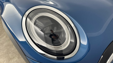 MINI Hatchback 1.5 Cooper Classic 3dr Auto Petrol Hatchback